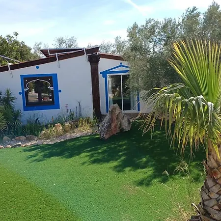 Art Claudia Farm stay L'Ametlla de Mar